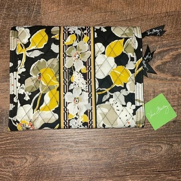 Vera Bradley Travel & Go Jewelry Folio Dogwood NWT - Picture 2 of 6